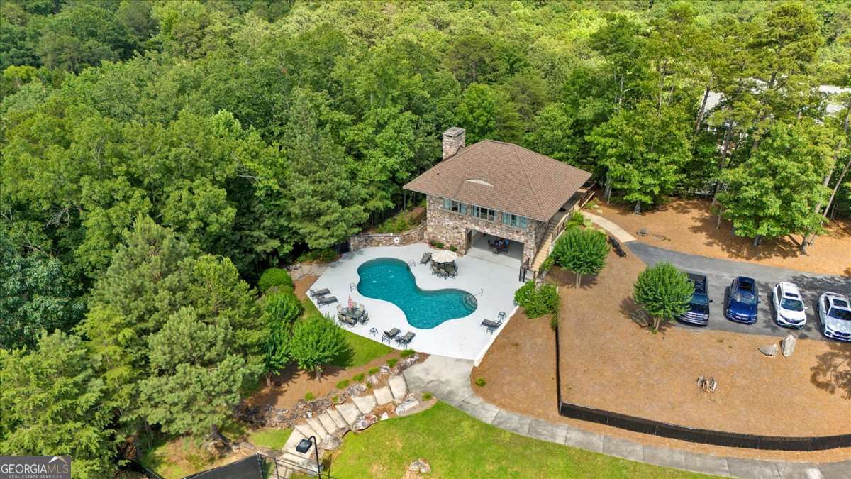 52 Waterside Drive SE
