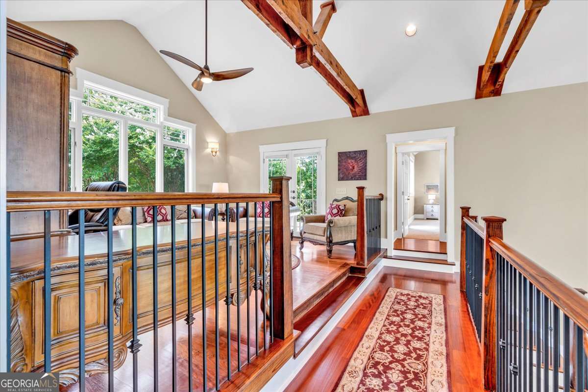 52 Waterside Drive SE