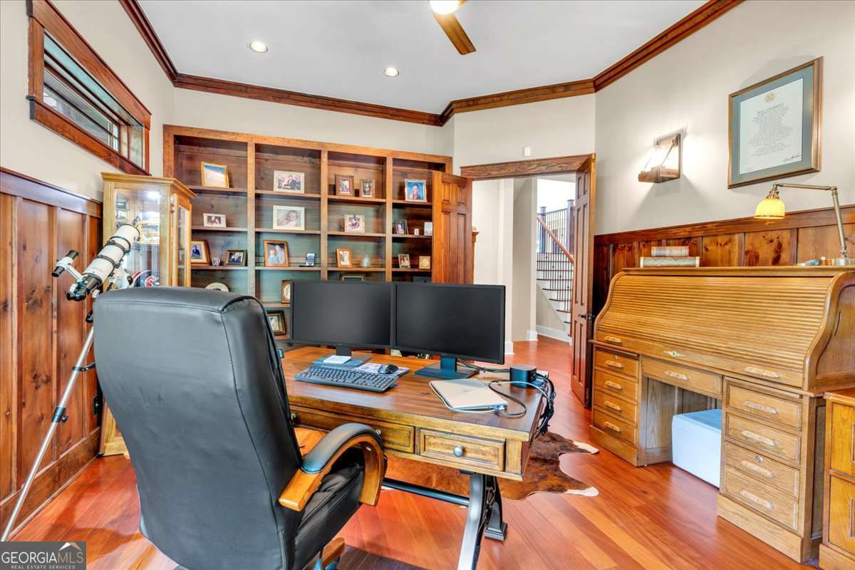 52 Waterside Drive SE