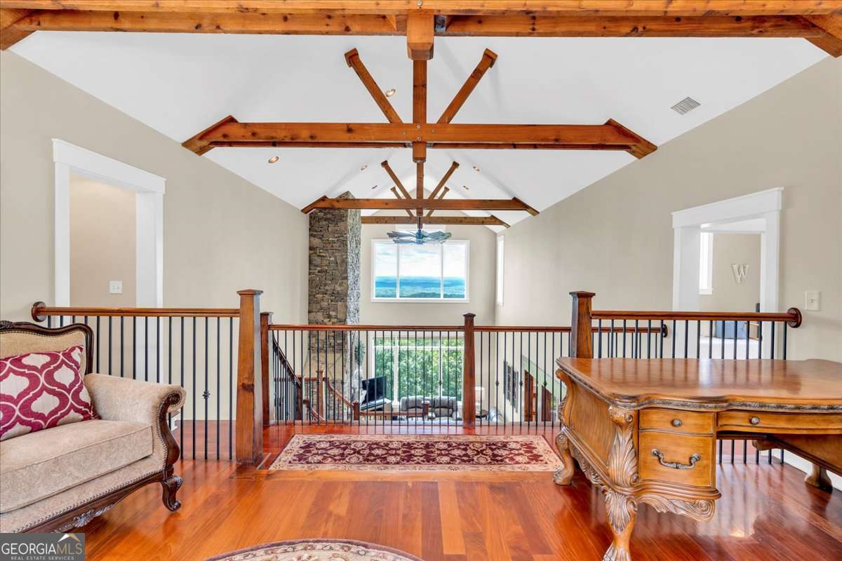 52 Waterside Drive SE