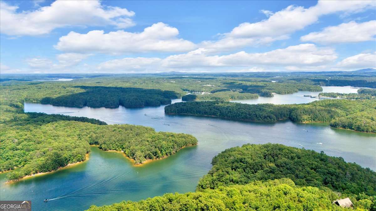 52 Waterside Drive SE