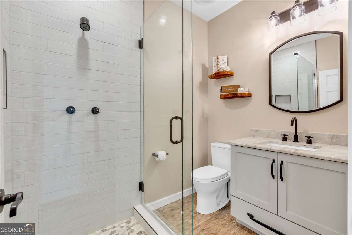 52 Waterside Drive SE