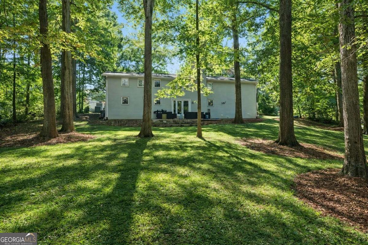 7 Thrushwood Road NE