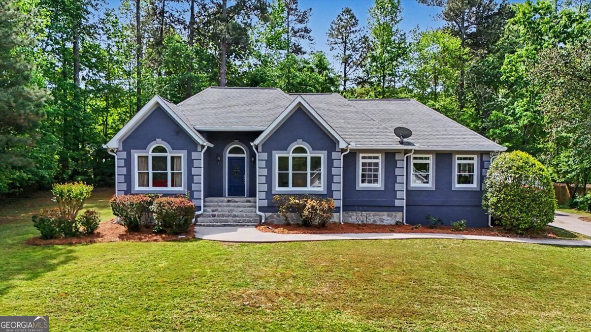 15 Lucas Lane SW