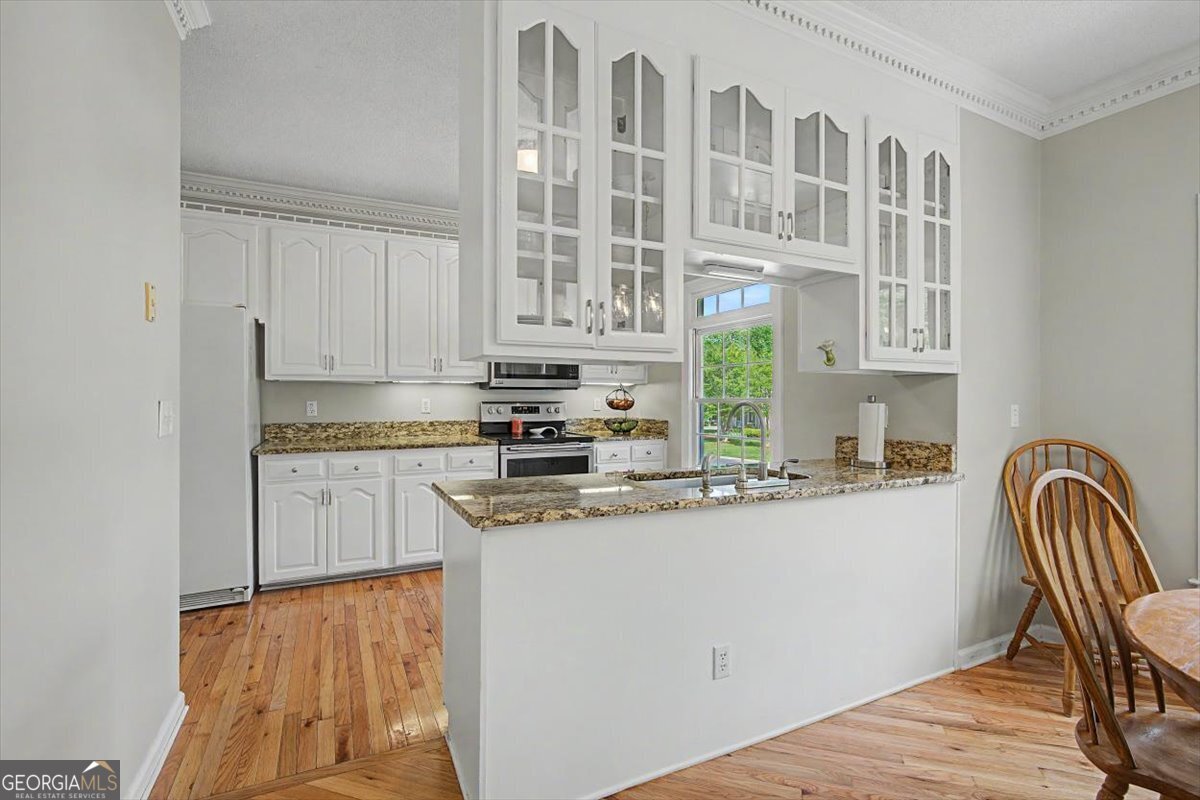 15 Lucas Lane SW