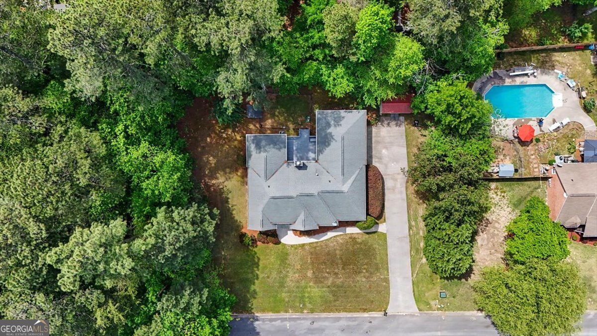 15 Lucas Lane SW