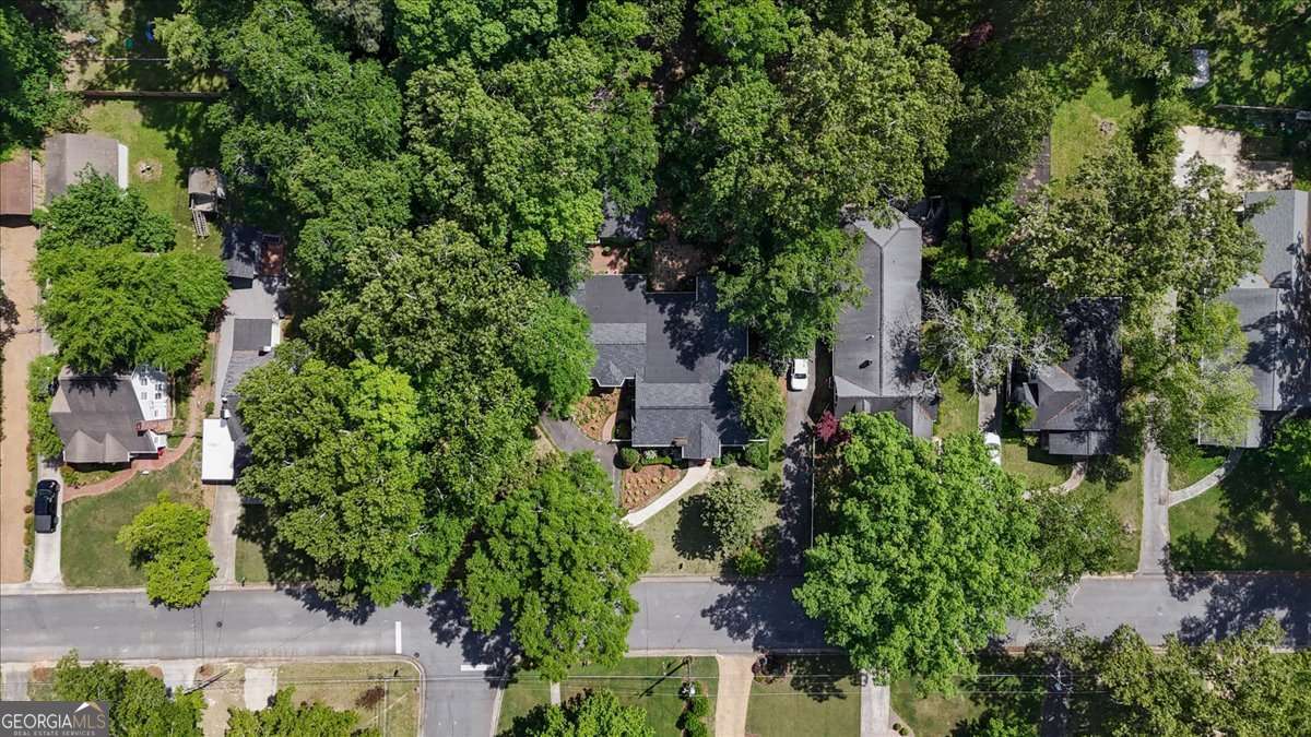 101 Oakwood Street NW