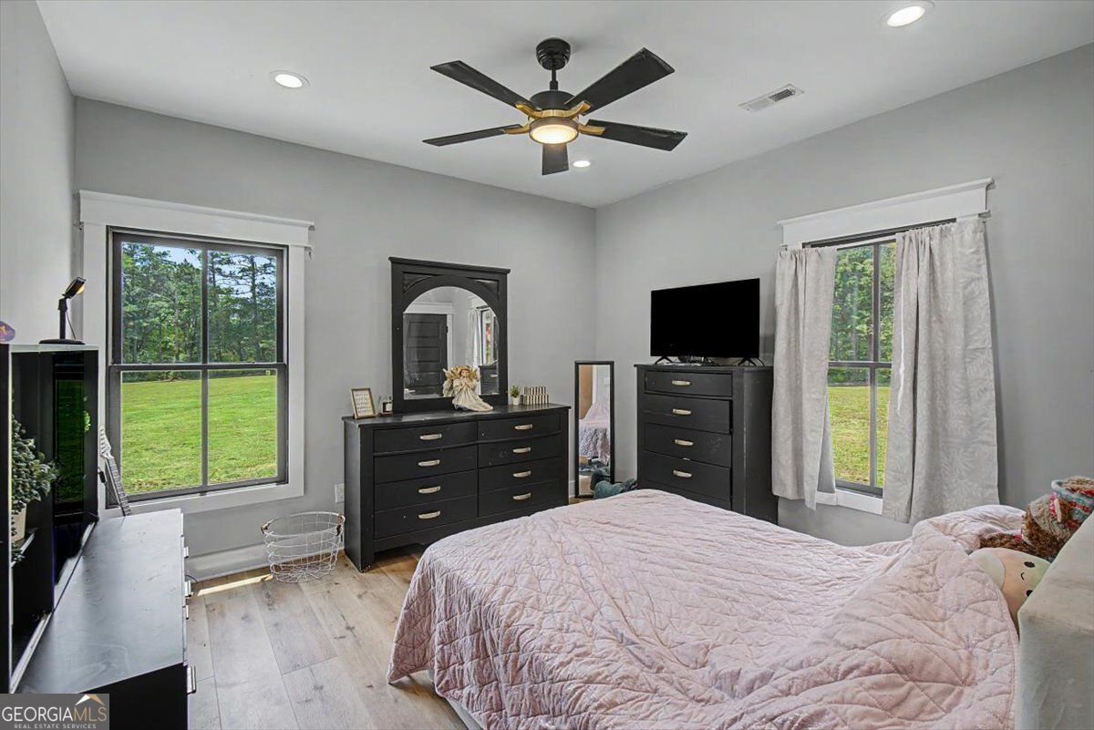 464 Lancaster Road SW