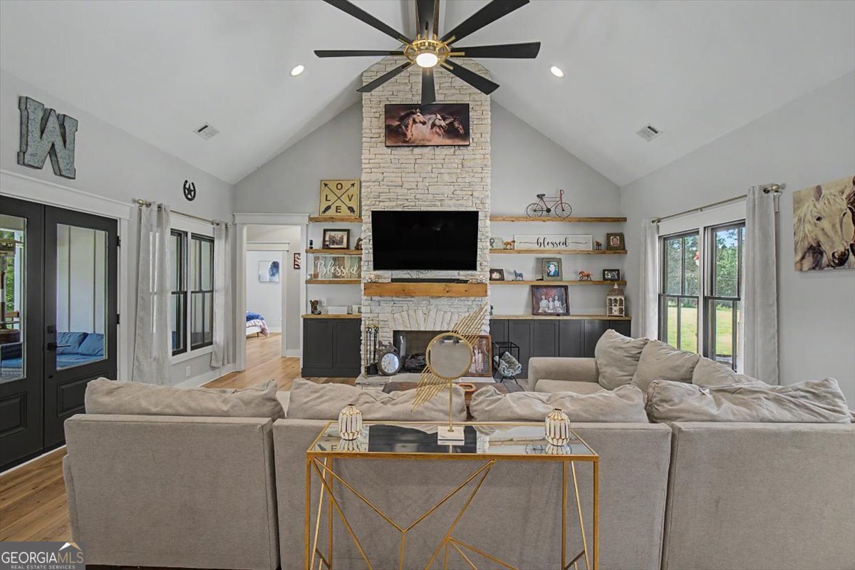 464 Lancaster Road SW