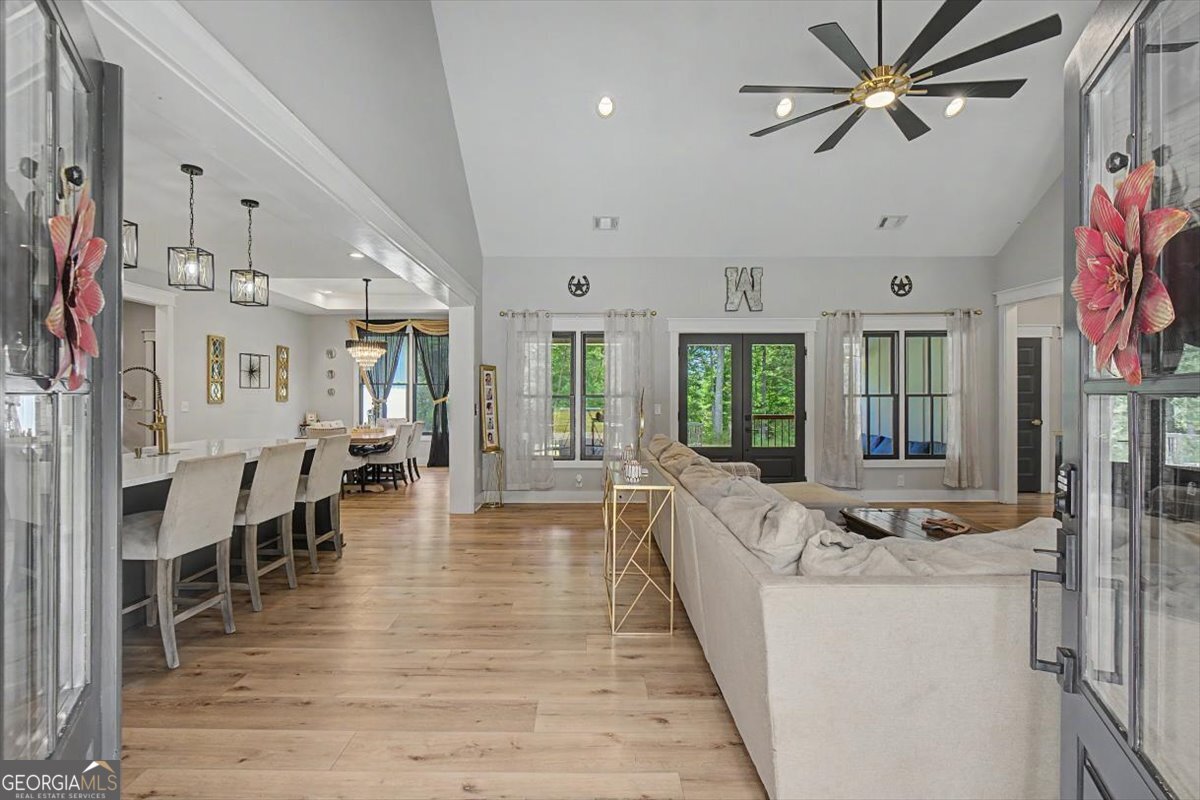 464 Lancaster Road SW