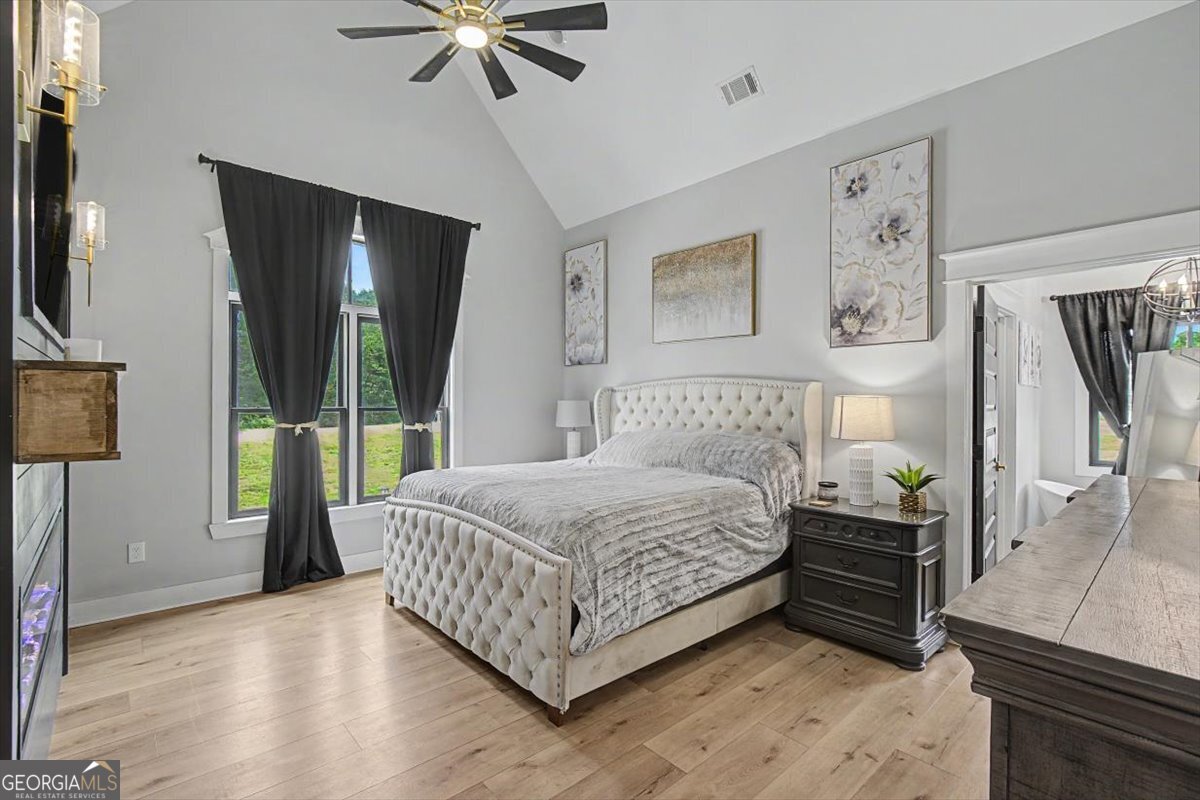 464 Lancaster Road SW