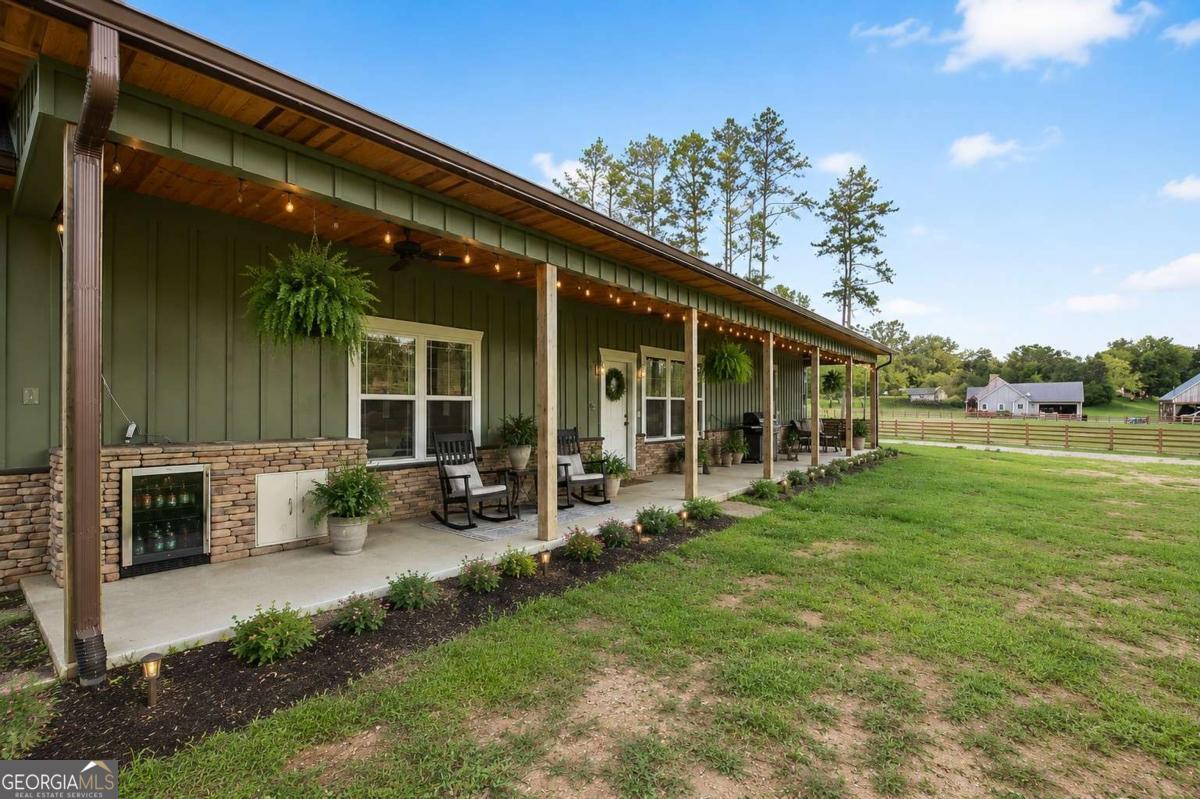 1282 Radio Springs Road SW