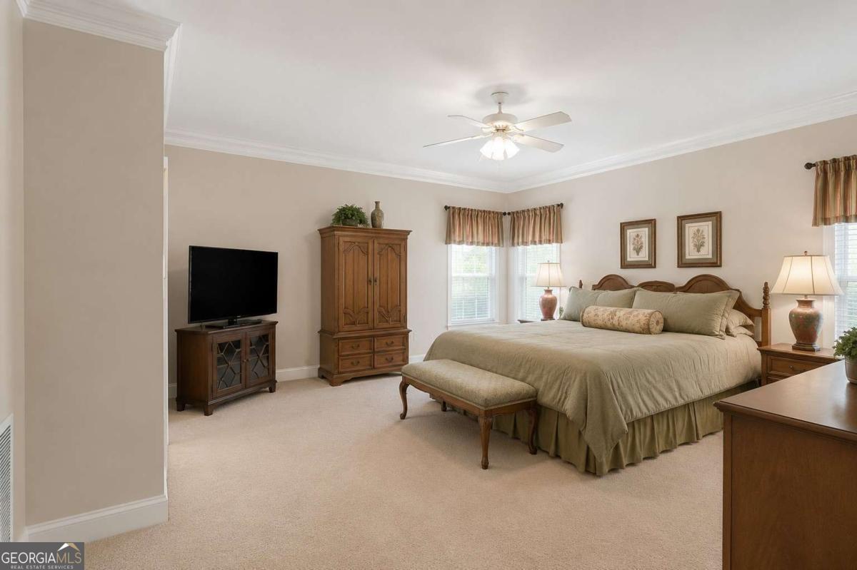 3 Belmont Court SE