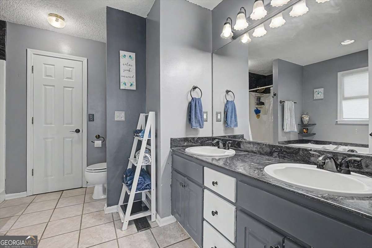 32 Country Meadow Way NW