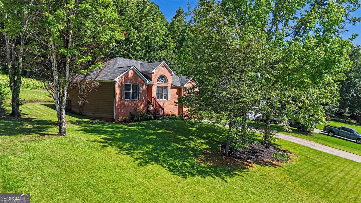 32 Country Meadow Way NW