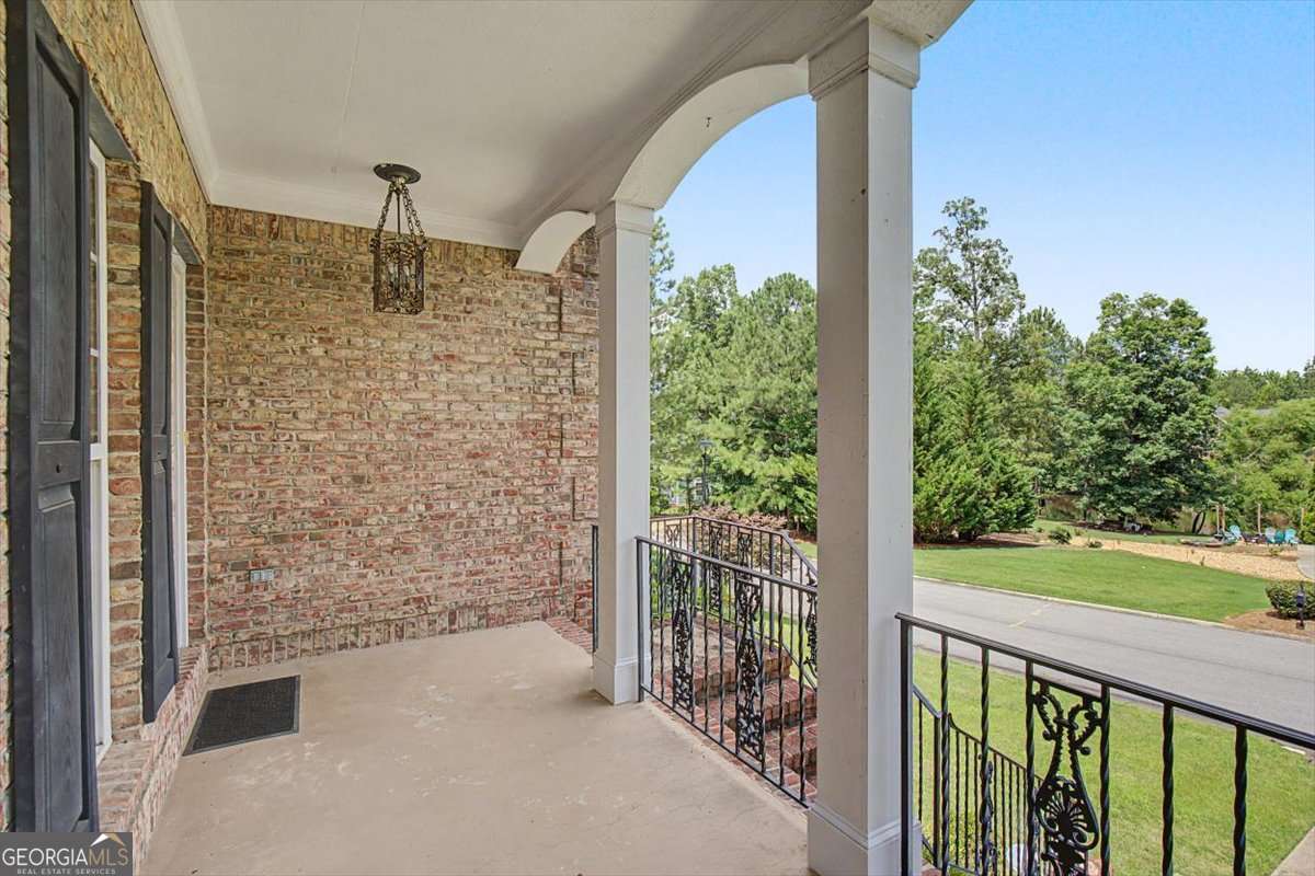 6 Stonebrook Drive SW