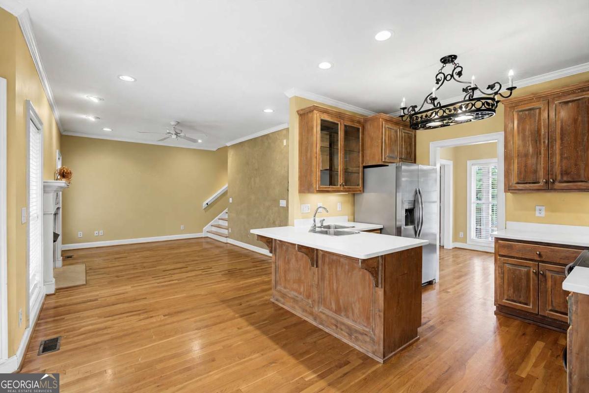 6 Stonebrook Drive SW