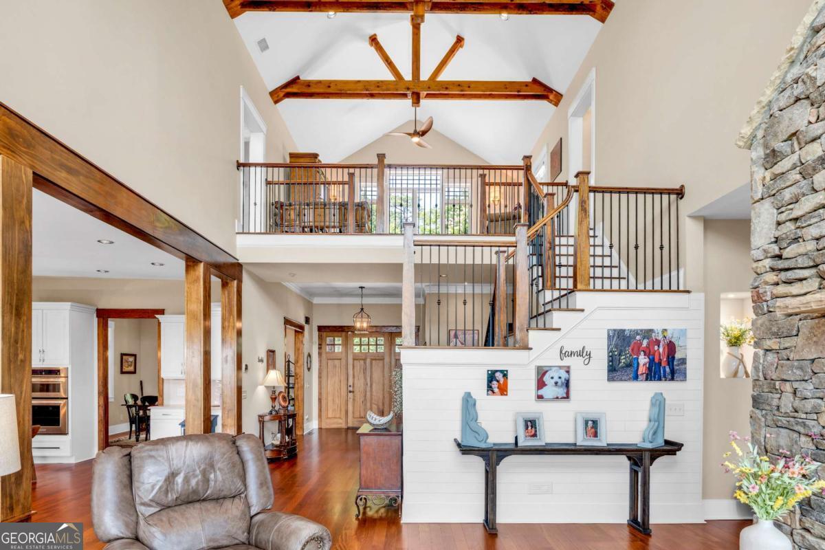 52 Waterside Drive SE