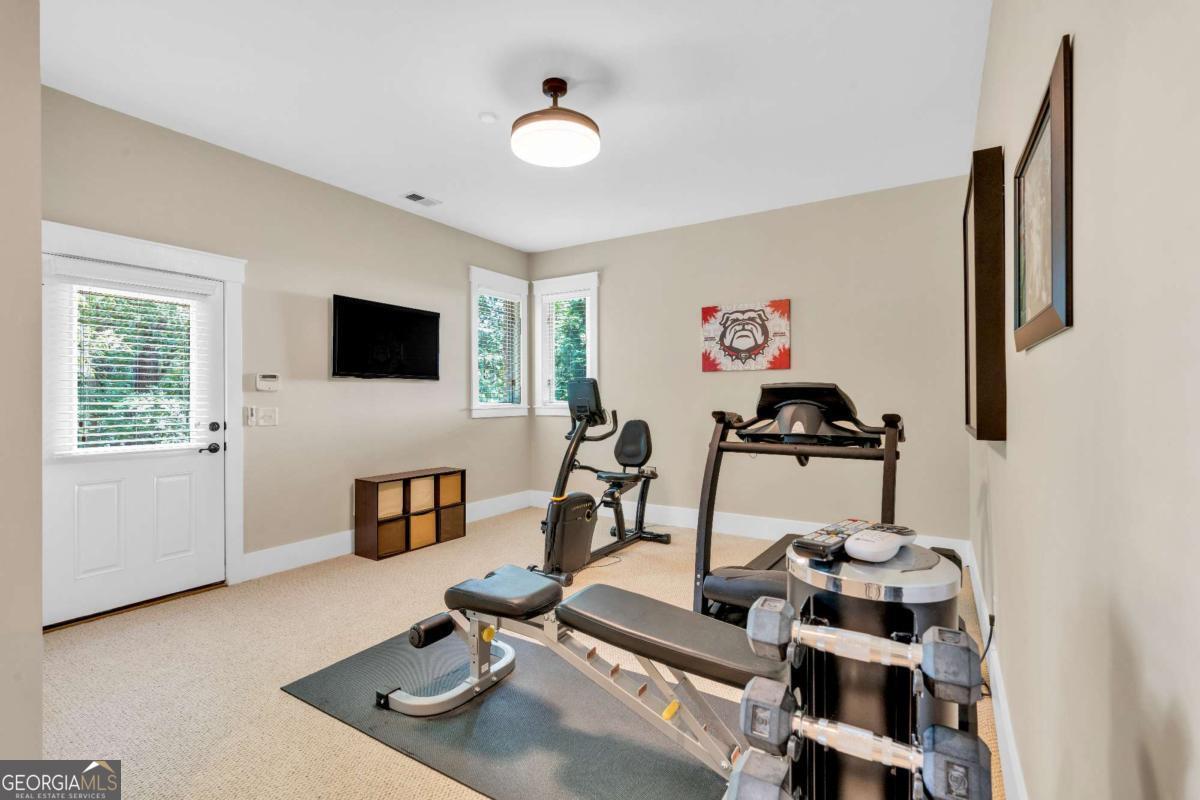 52 Waterside Drive SE