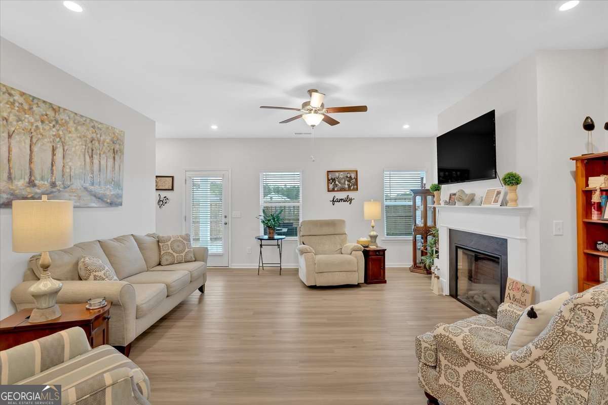 3 Maycroft Court