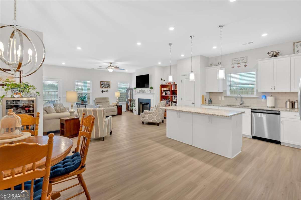 3 Maycroft Court