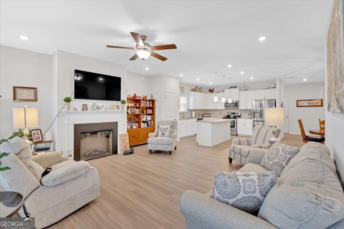 3 Maycroft Court