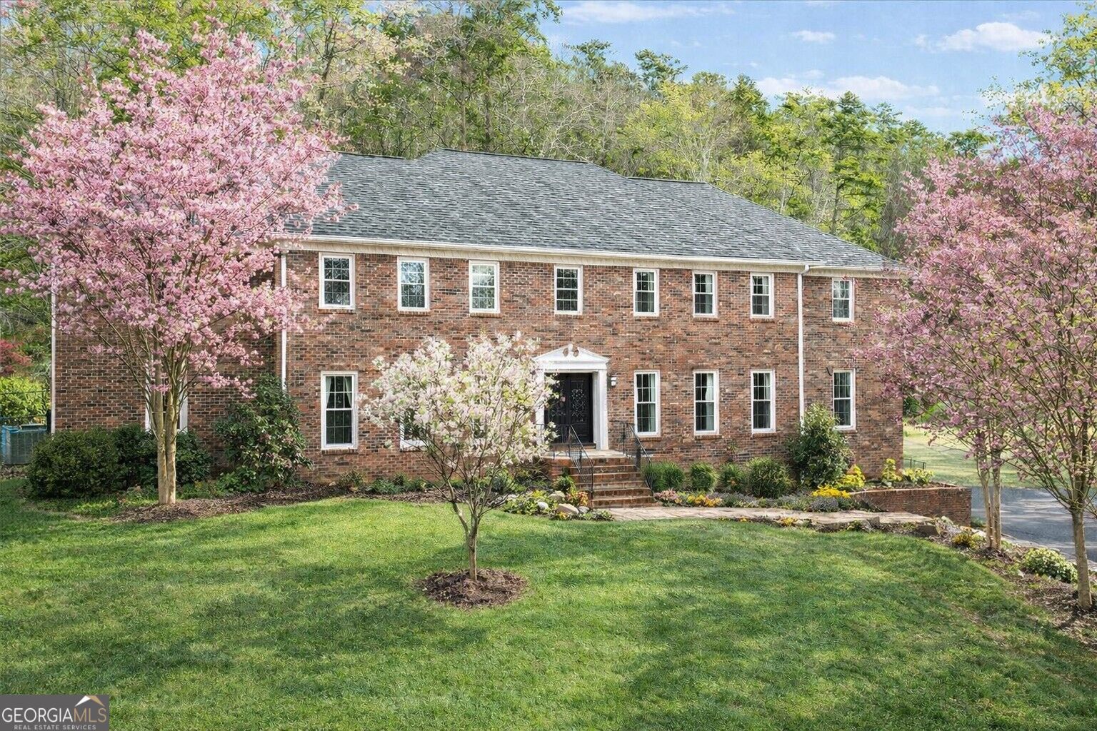 20 Pine Valley Road SW