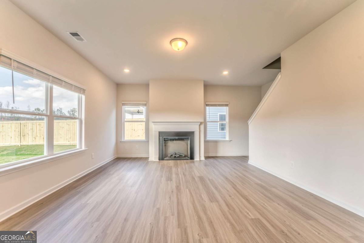 15 Bennett Way