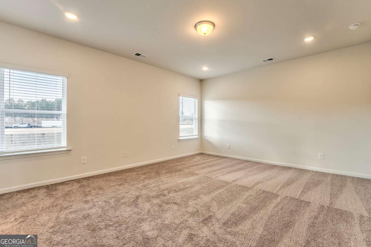 15 Bennett Way
