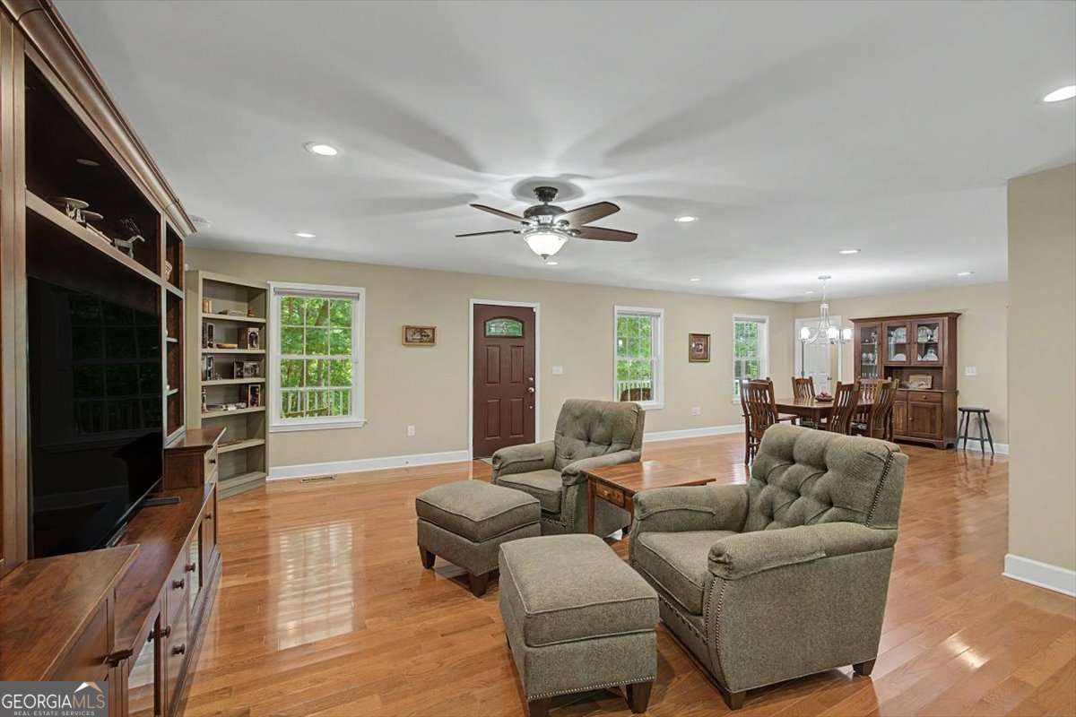 1141 Buttermilk Road SW