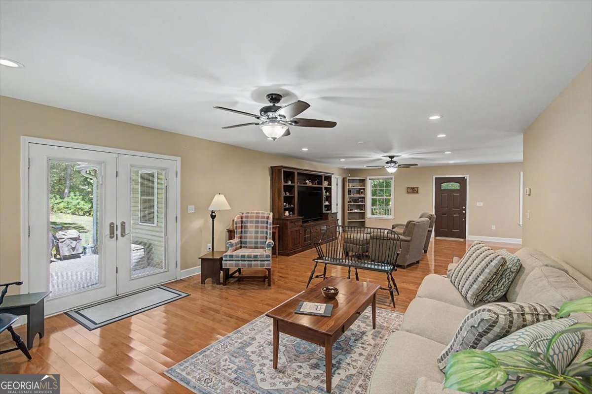 1141 Buttermilk Road SW