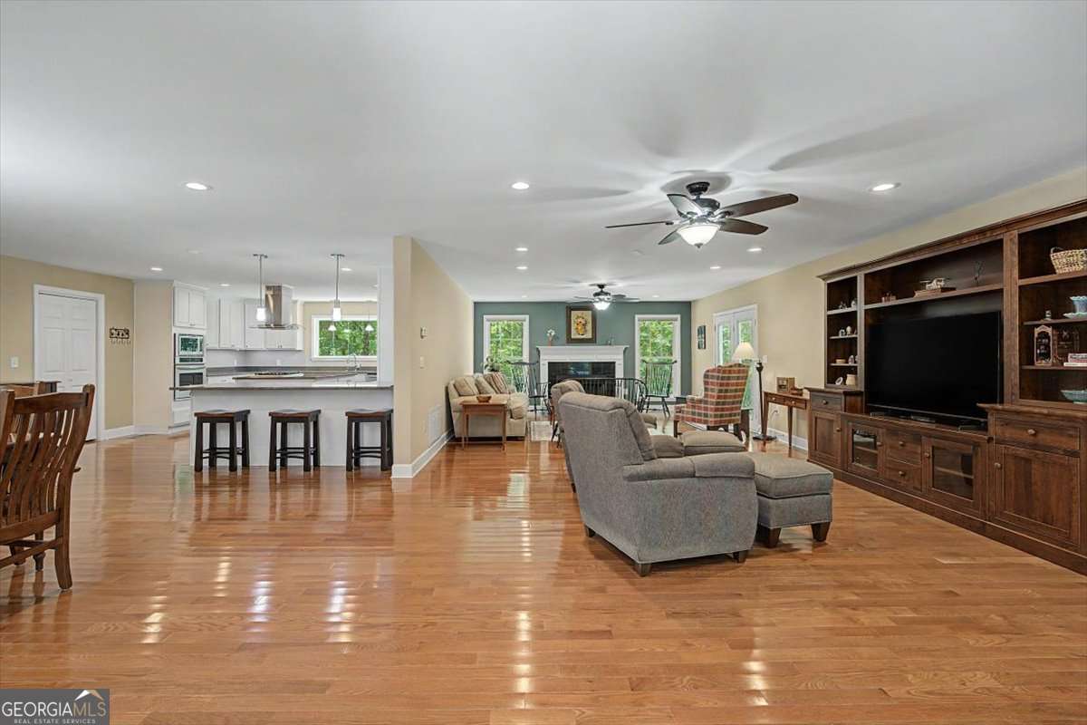 1141 Buttermilk Road SW