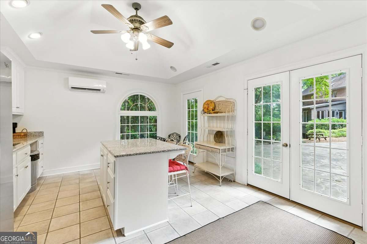8 Saddle Trail SE