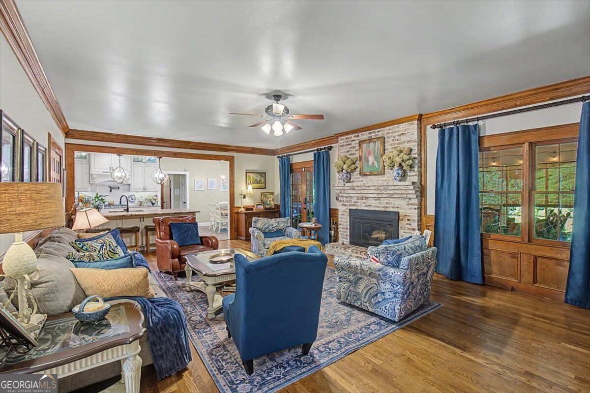36 Saddle Mountain Road SE
