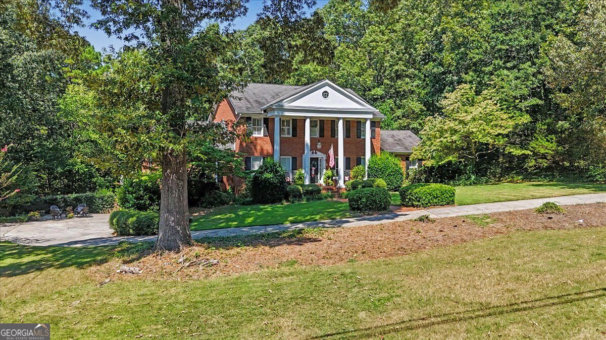 36 Saddle Mountain Road SE