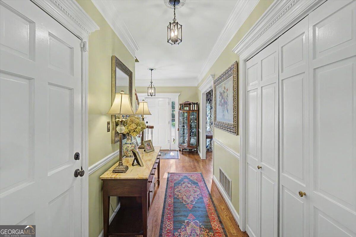 36 Saddle Mountain Road SE