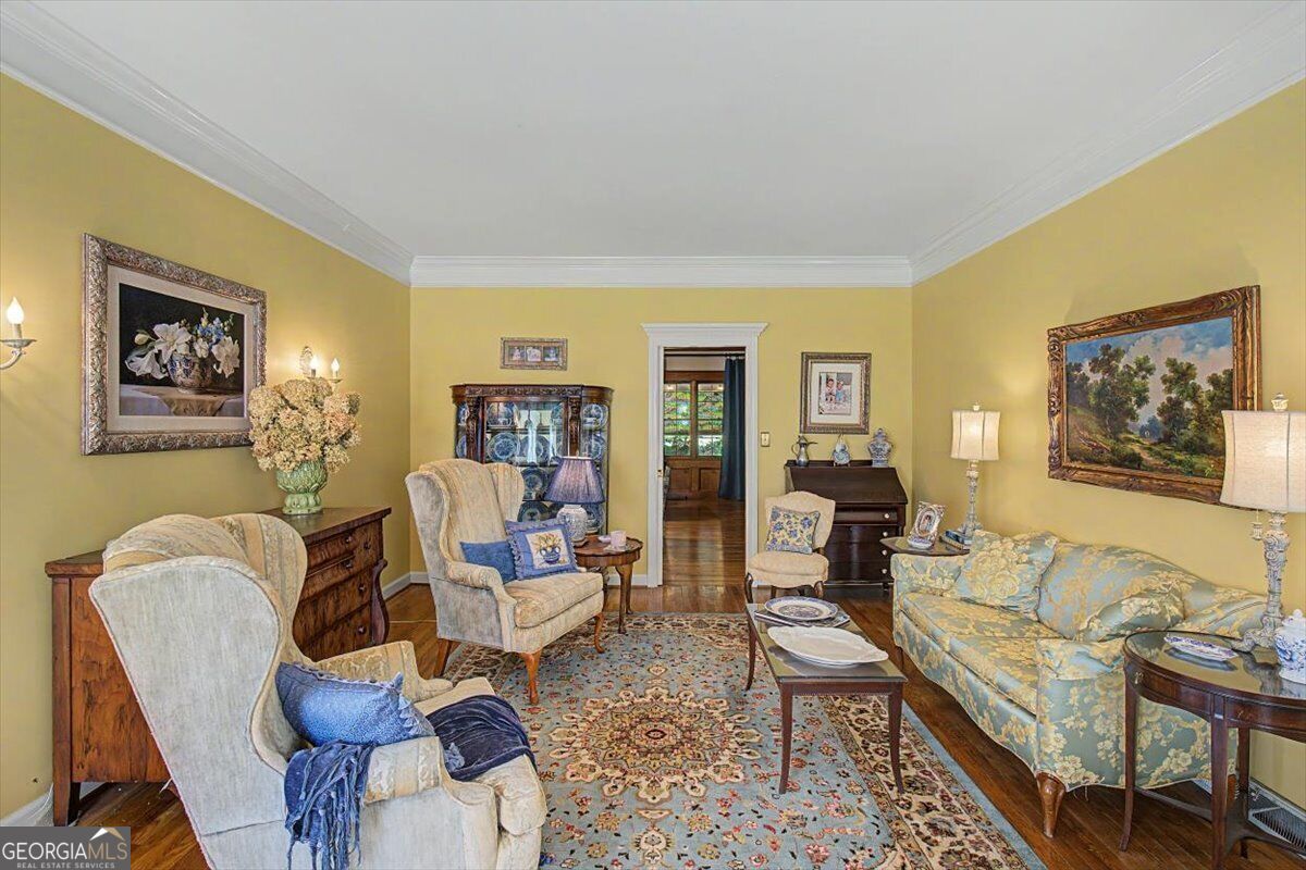 36 Saddle Mountain Road SE