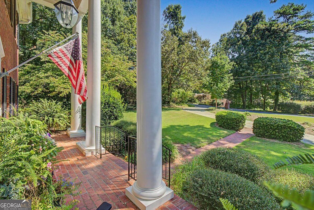 36 Saddle Mountain Road SE