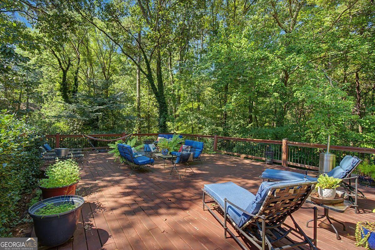36 Saddle Mountain Road SE