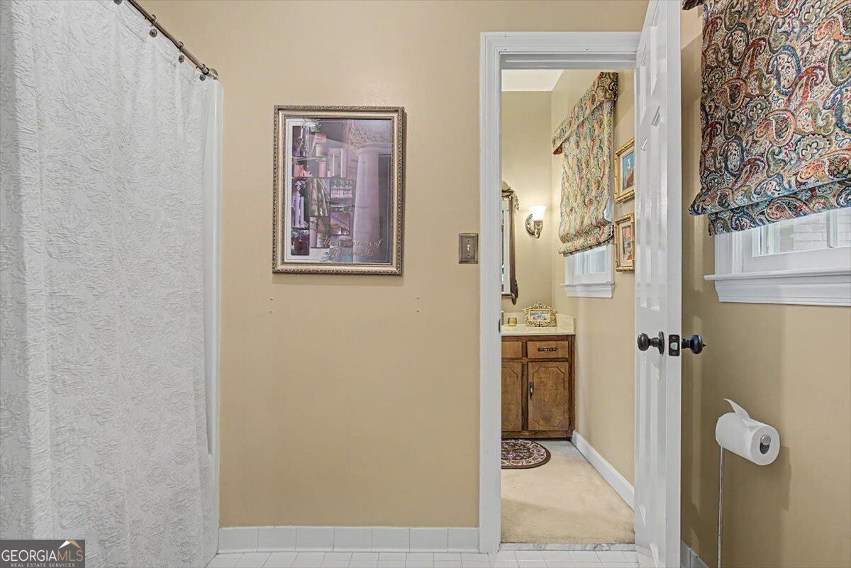 36 Saddle Mountain Road SE
