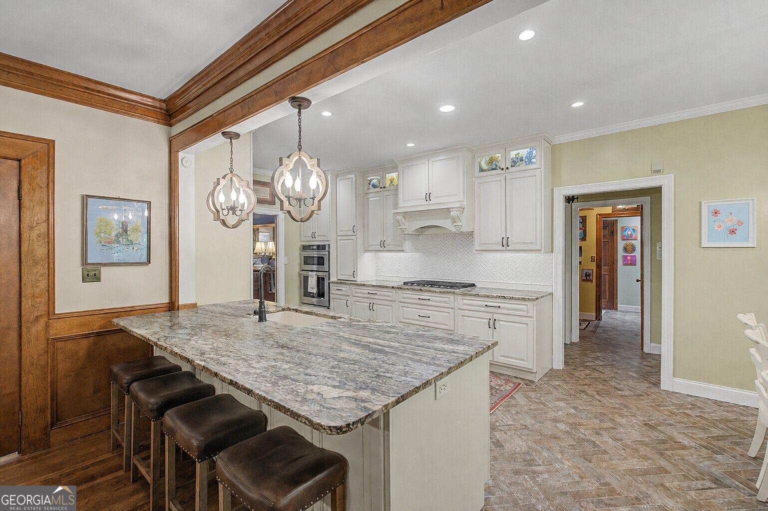 36 Saddle Mountain Road SE