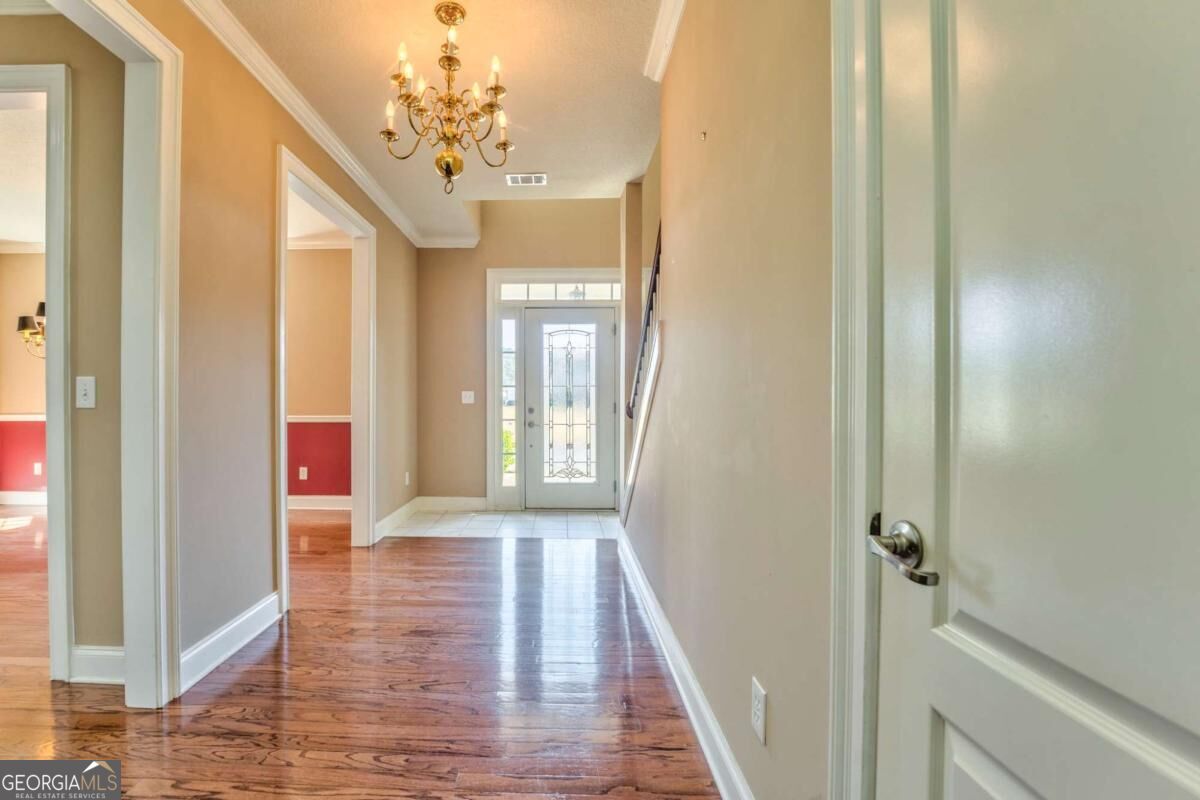 24 Courtyard Lane