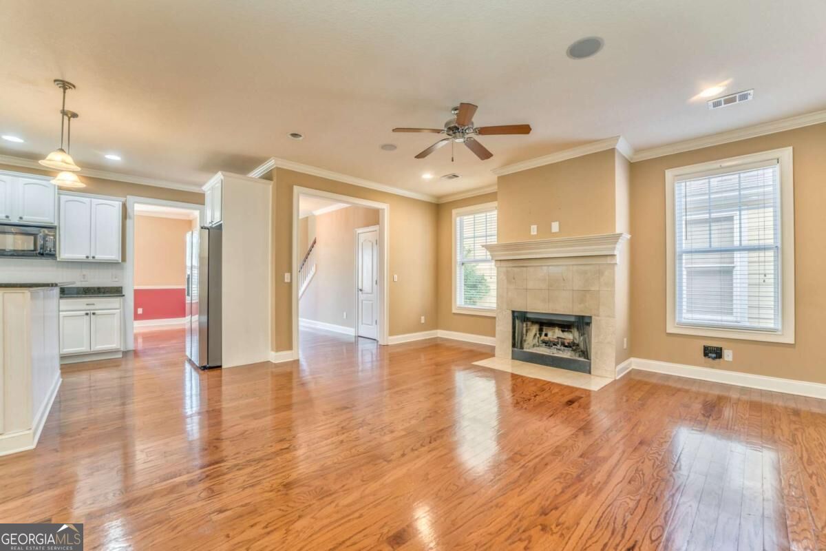 24 Courtyard Lane
