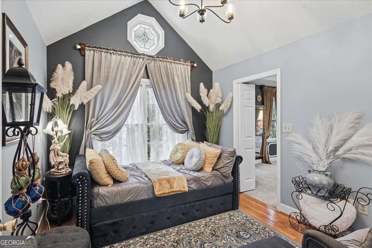 17 N Pheasant Run SE
