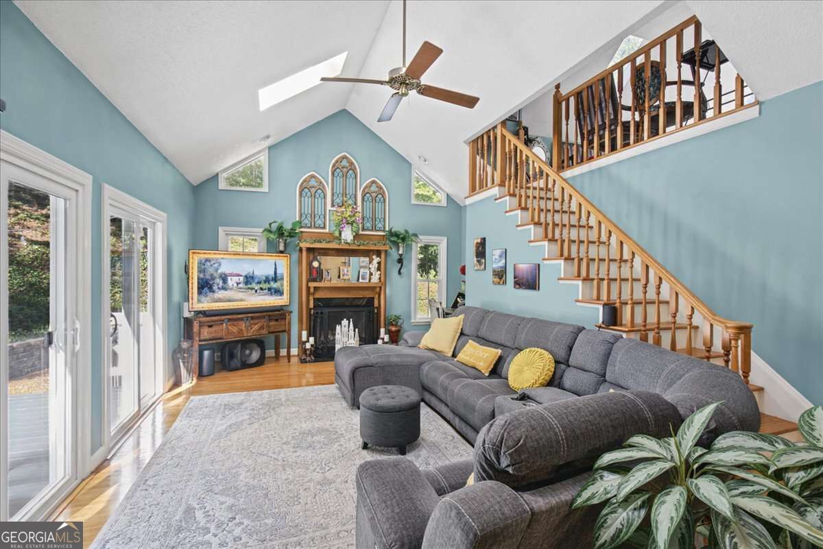 17 N Pheasant Run SE