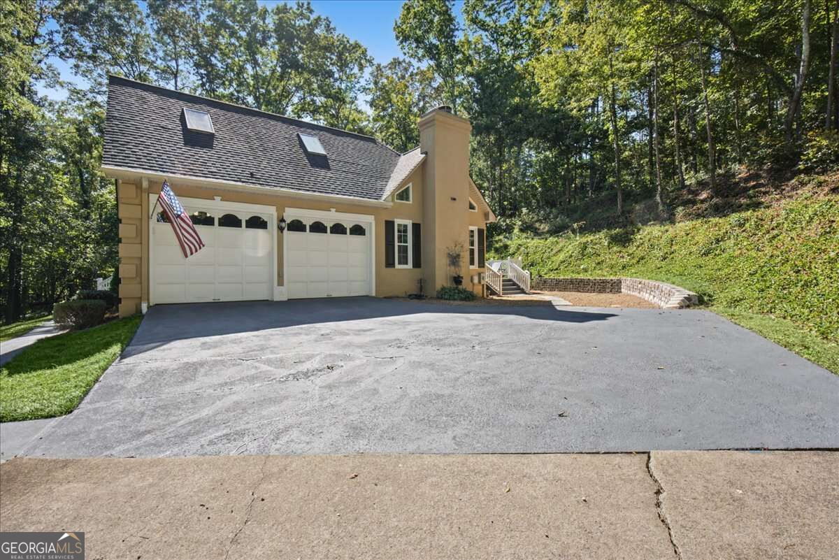 17 N Pheasant Run SE