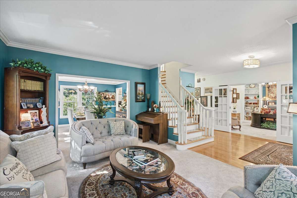 17 N Pheasant Run SE