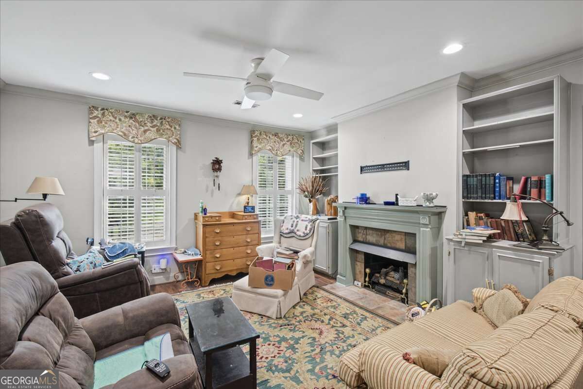 201 Sherwood Road SW