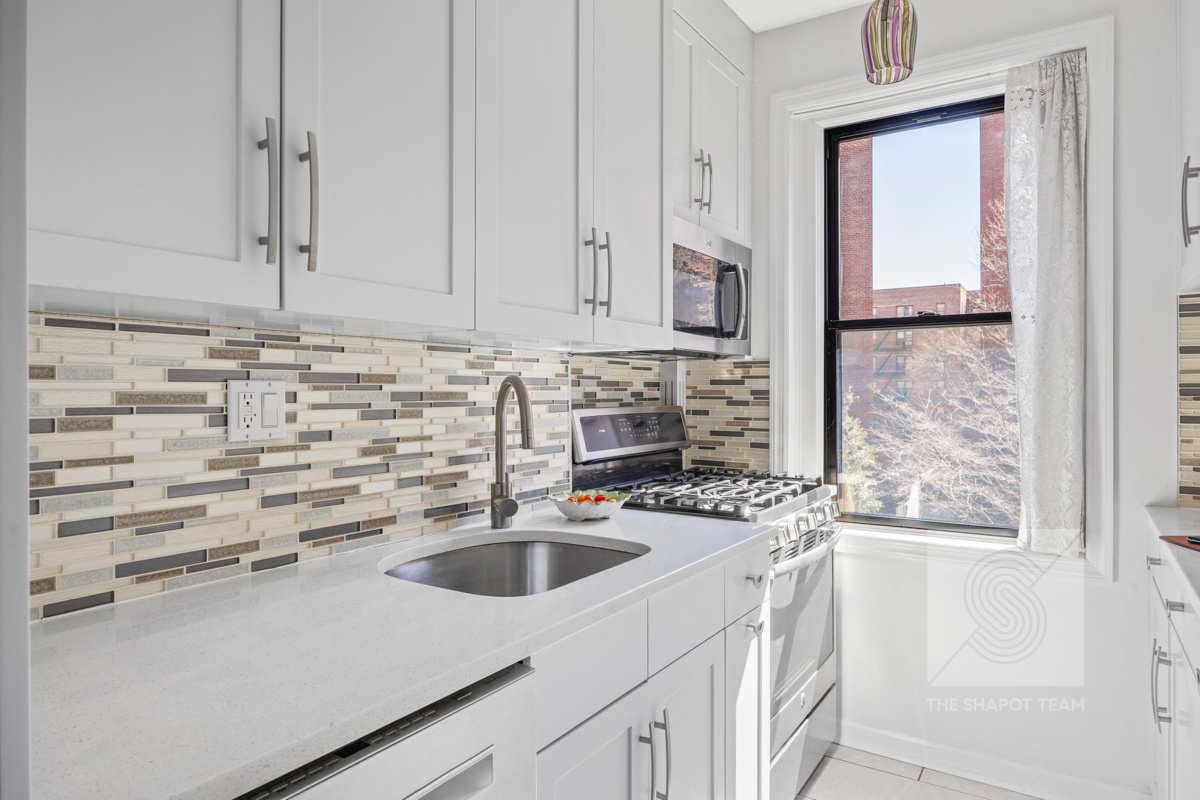 70-72 Park Terrace W E48