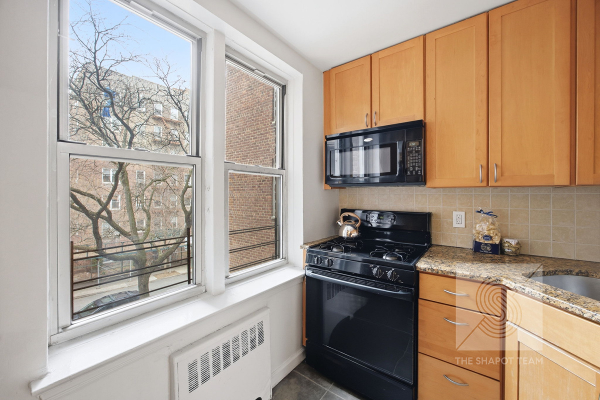 143-153 Bennett Avenue 3E